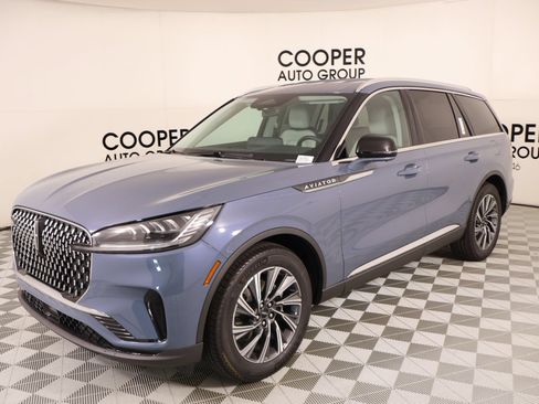 New 2026 Lincoln Aviator 2WD image 10