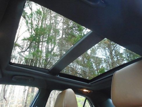 Used 2013 Chrysler 300 C w/ Harman Kardon Audio Group image 19