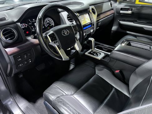 Used 2018 Toyota Tundra Limited w/ Limited Premium Package image 14