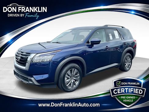 Used 2025 Nissan Pathfinder SV FWD image 1