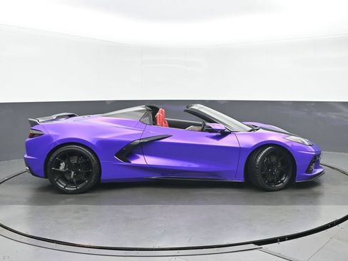 Used 2021 Chevrolet Corvette Stingray Preferred Conv w/ Z51 Performance Package RWD image 2