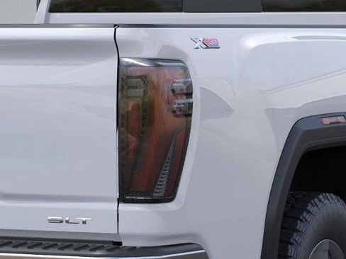 New 2026 GMC Sierra 2500 SLT w/ Texas SLT Premium Package image 35