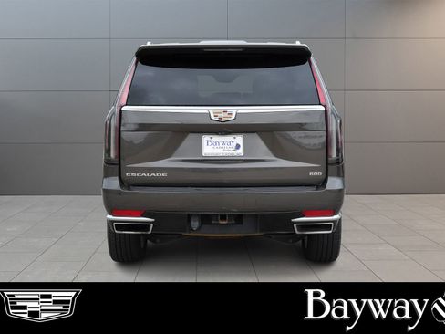 Used 2021 Cadillac Escalade ESV Premium Luxury w/ Driver Assist Tech Package RWD image 6