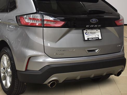 Used 2022 Ford Edge Titanium AWD/4WD image 34