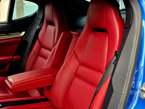 Used 2015 Porsche Panamera S image 83