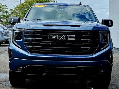 Used 2024 GMC Sierra 1500 Elevation w/ Elevation Premium Package image 5