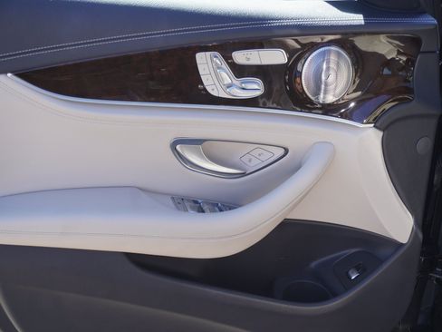 Used 2021 Mercedes-Benz E 350 Sedan image 18