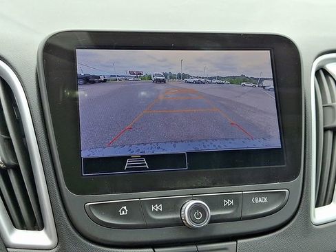Used 2024 Chevrolet Malibu LT FWD image 18