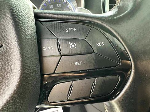 Used 2022 Chrysler 300 S RWD image 16