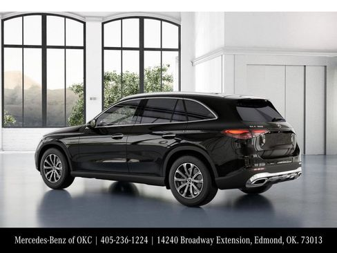 Used 2026 Mercedes-Benz GLC 300 image 30