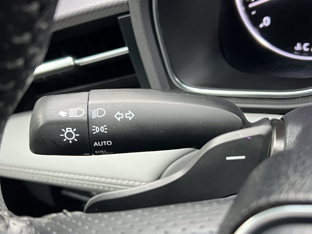 Used 2019 Toyota Avalon XSE w/ All Weather Liner Package FWD image 20