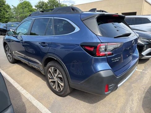 Used 2022 Subaru Outback Limited AWD/4WD image 4