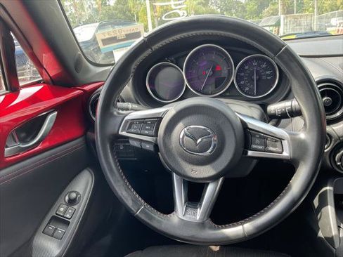Used 2016 MAZDA MX-5 Miata Club RWD image 23
