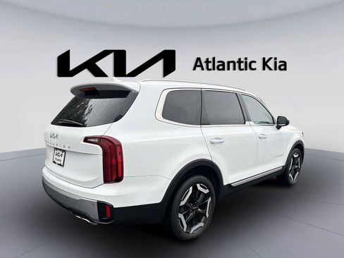 Certified 2023 Kia Telluride S w/ S Sunroof Package FWD image 6