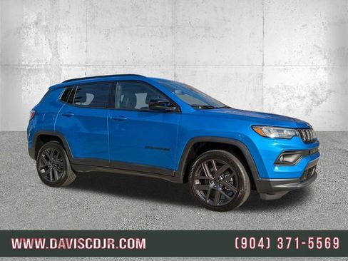 New 2026 Jeep Compass Latitude image 1