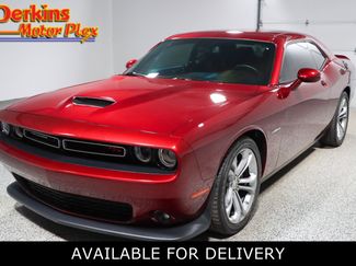 Used 2022 Dodge Challenger R/T video 1