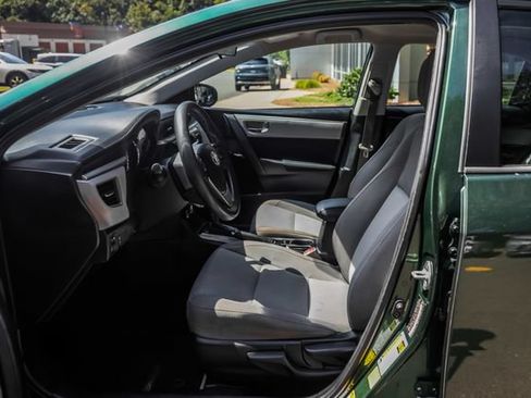 Used 2015 Toyota Corolla LE FWD image 25