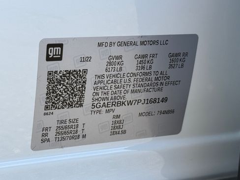 Used 2023 Buick Enclave Essence FWD image 34