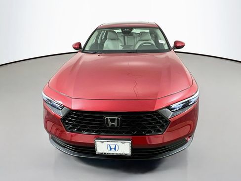 Used 2024 Honda Accord EX image 2