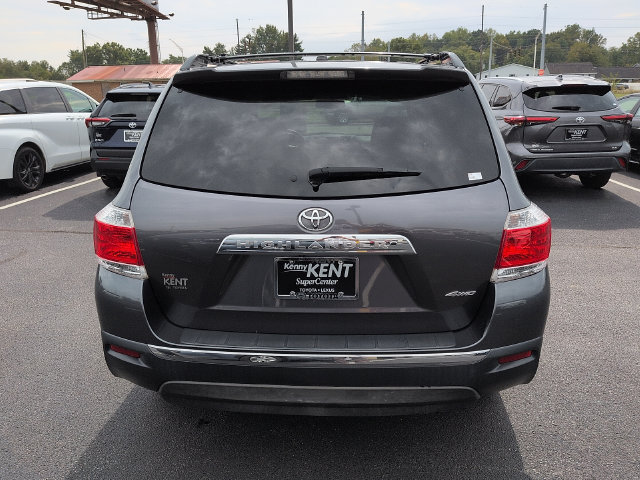 Used 2012 Toyota Highlander SE w/ Tow Pkg AWD/4WD image 6