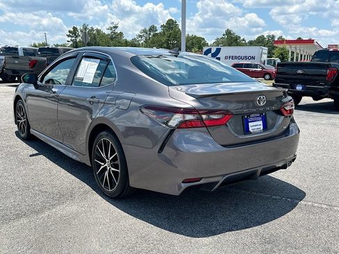 Used 2024 Toyota Camry SE FWD image 6