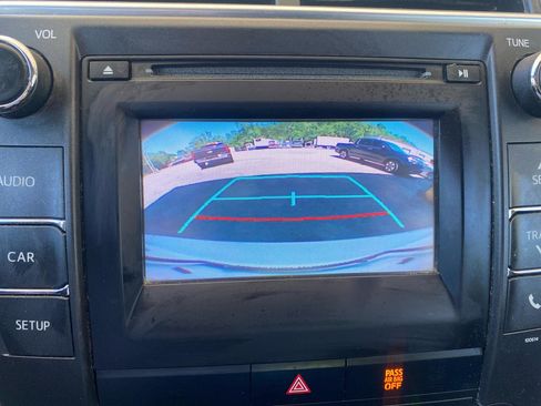 Used 2017 Toyota Camry SE FWD image 17