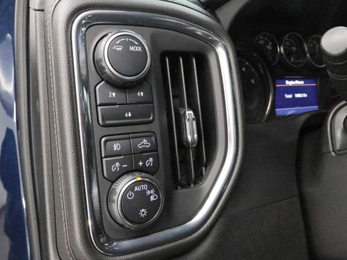 Used 2022 Chevrolet Silverado 2500 LT w/ Convenience Package AWD/4WD image 37