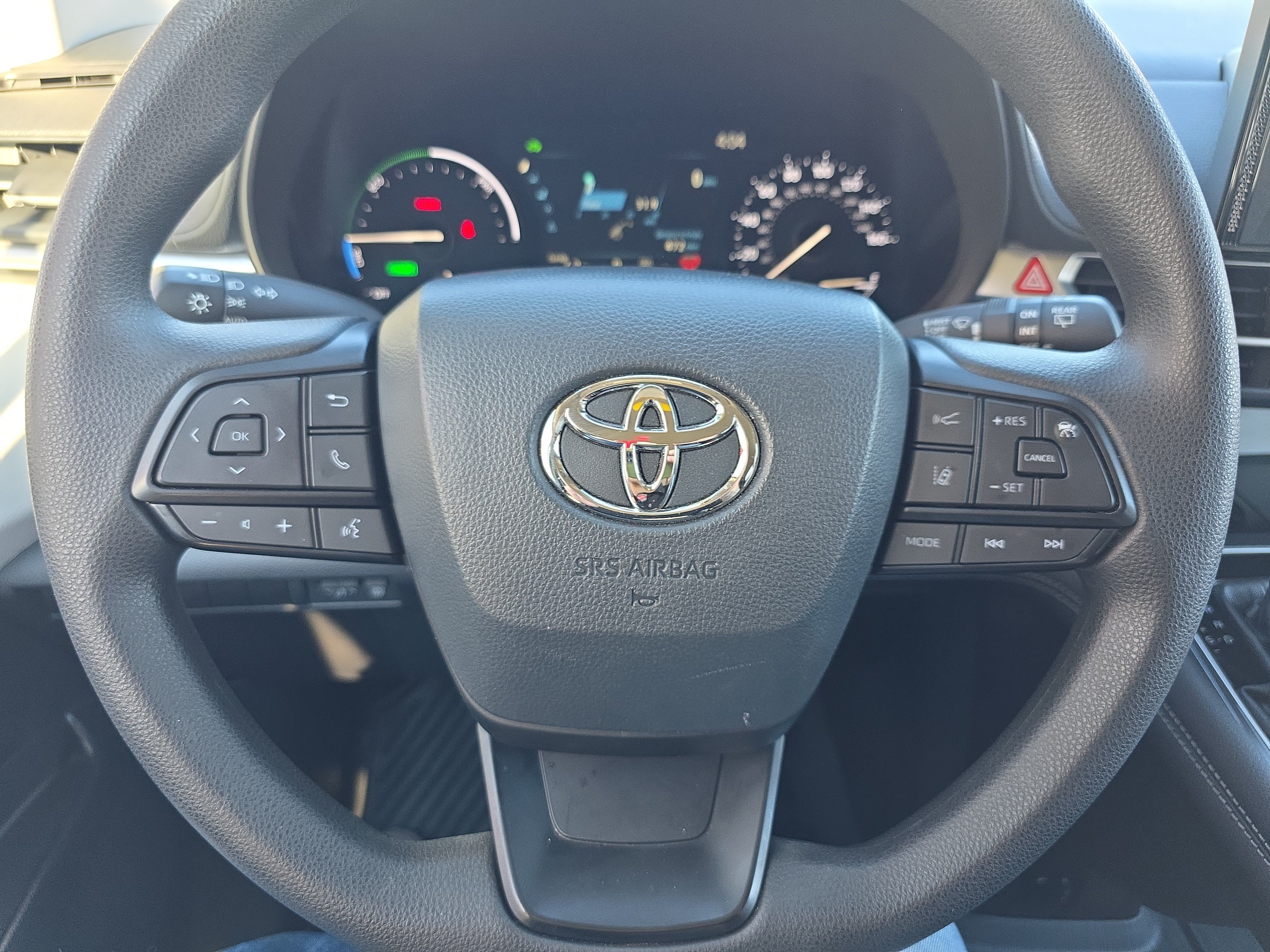 Used 2025 Toyota Sienna LE AWD/4WD image 22