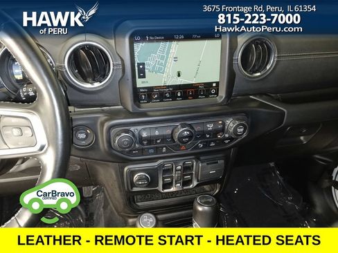 Used 2022 Jeep Wrangler Unlimited Sahara AWD/4WD image 17