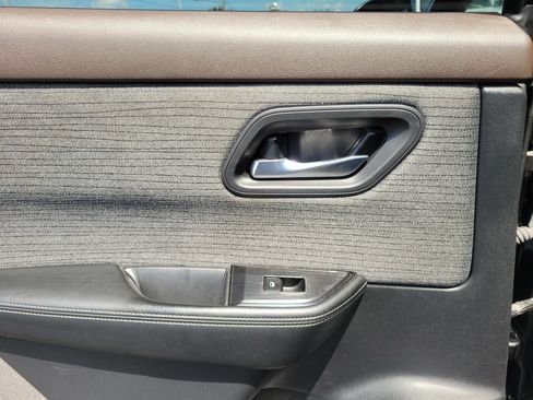 Certified 2023 Nissan Rogue SV AWD/4WD image 12