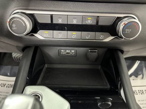 Used 2025 Nissan Altima 2.5 SR FWD image 28