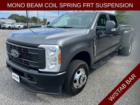 Used 2025 Ford F350 XL image 5