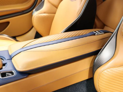 Used 2023 Aston Martin DBS Coupe RWD image 29