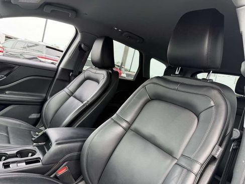 Used 2022 Lincoln Corsair AWD w/ Equipment Group 101A image 10