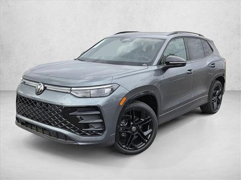 New 2026 Volkswagen Tiguan SE R-Line FWD image 1