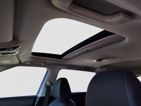 Used 2023 Kia Seltos SX w/ SX Sunroof Package image 13