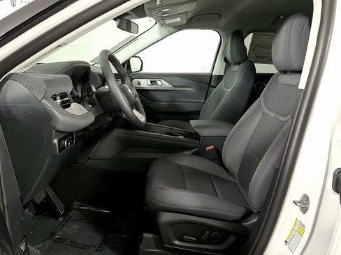 Used 2026 Ford Explorer Active RWD image 12