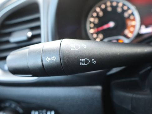 Used 2018 Jeep Renegade Limited w/ UConnect 8.4 Nav Group image 32