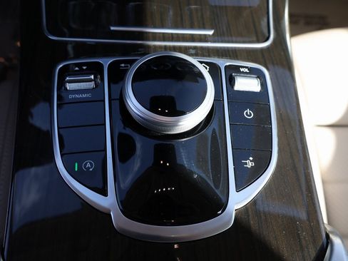 Used 2022 Mercedes-Benz C 300 Coupe image 27