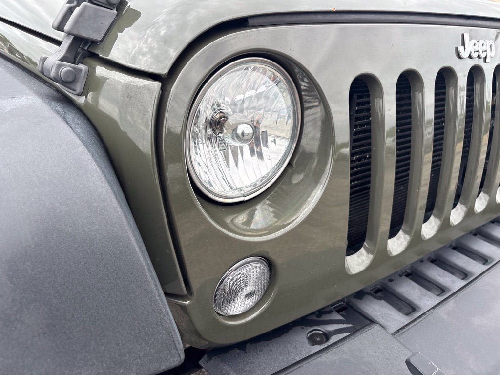 Used 2015 Jeep Wrangler Unlimited Sport w/ Quick Order Package 24S AWD/4WD image 5