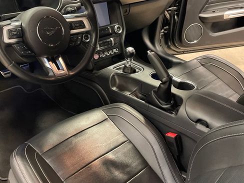 Used 2018 Ford Mustang GT Premium w/ GT Performance Package RWD image 14