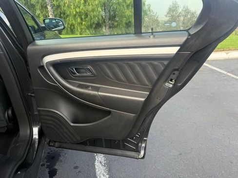 Used 2017 Ford Taurus SEL image 12