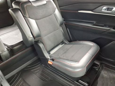 Used 2025 Ford Explorer ST AWD/4WD image 24