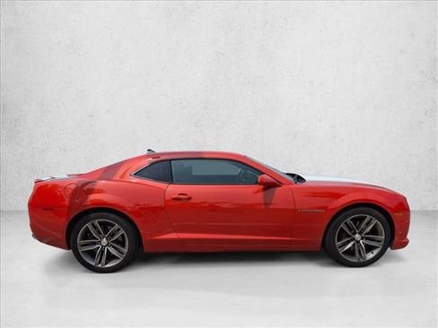 Used 2011 Chevrolet Camaro SS RWD image 4