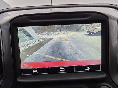 Used 2021 Chevrolet Silverado 1500 LT Trail Boss w/ Convenience Package II image 17