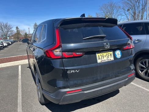 Used 2023 Honda CR-V EX image 2