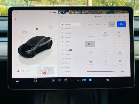 Used 2023 Tesla Model Y Performance image 26