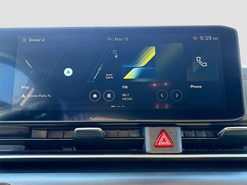 Used 2025 Kia Carnival FWD image 15