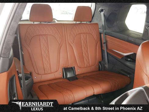 Used 2024 BMW X7 xDrive40i w/ Executive Package image 4