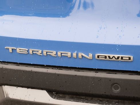 Used 2025 GMC Terrain Elevation AWD/4WD image 10